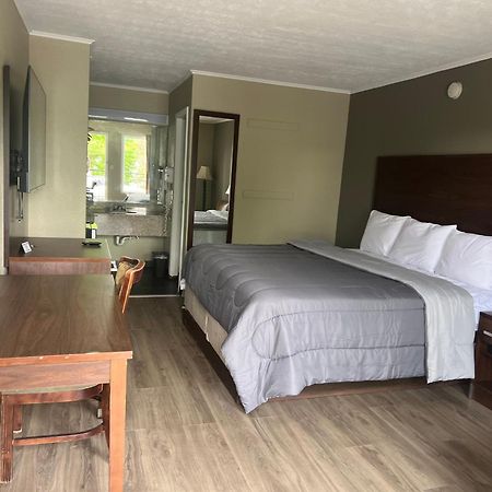 Travel Inn キンクズポート エクステリア 写真
