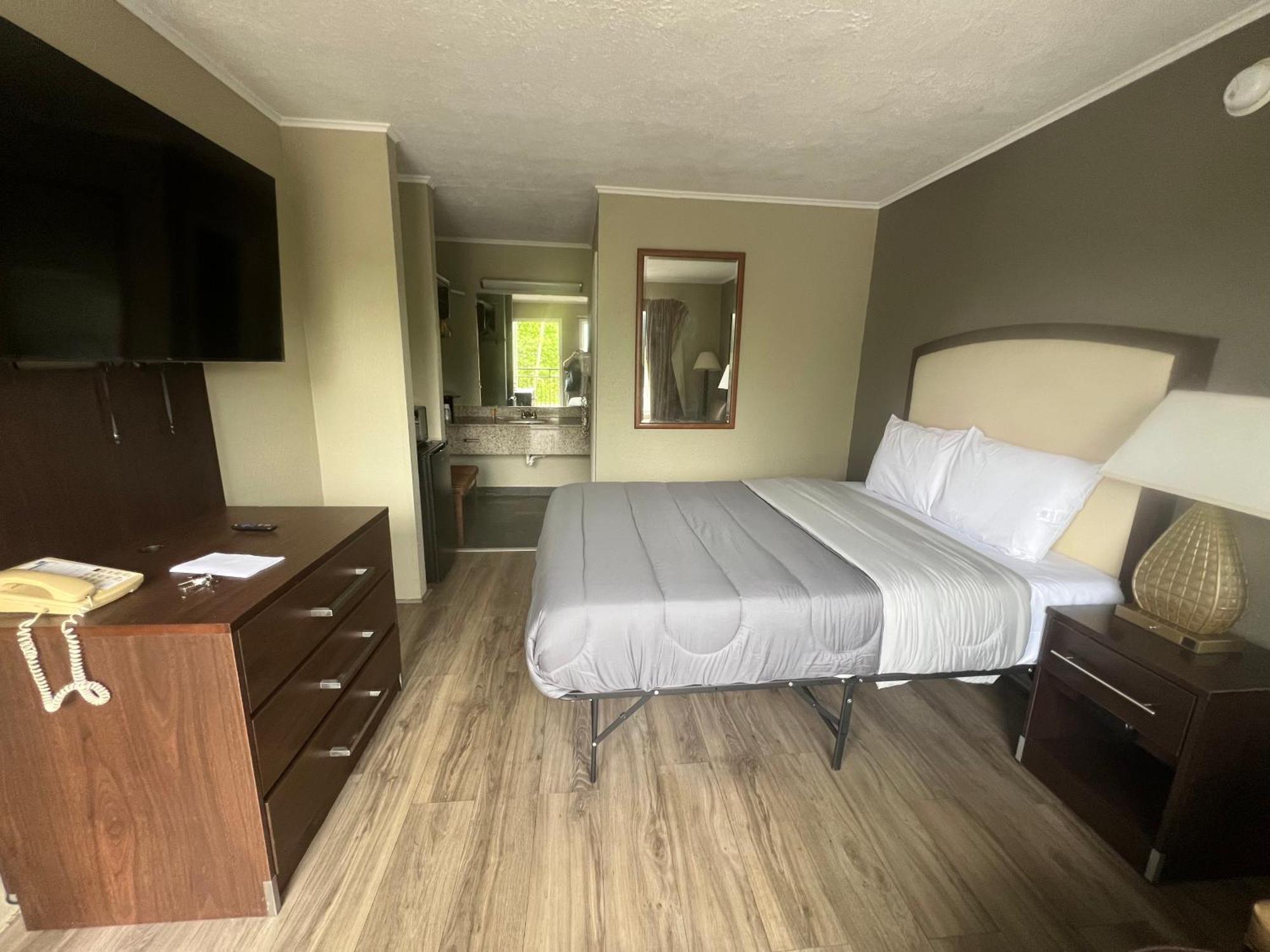 Travel Inn キンクズポート エクステリア 写真